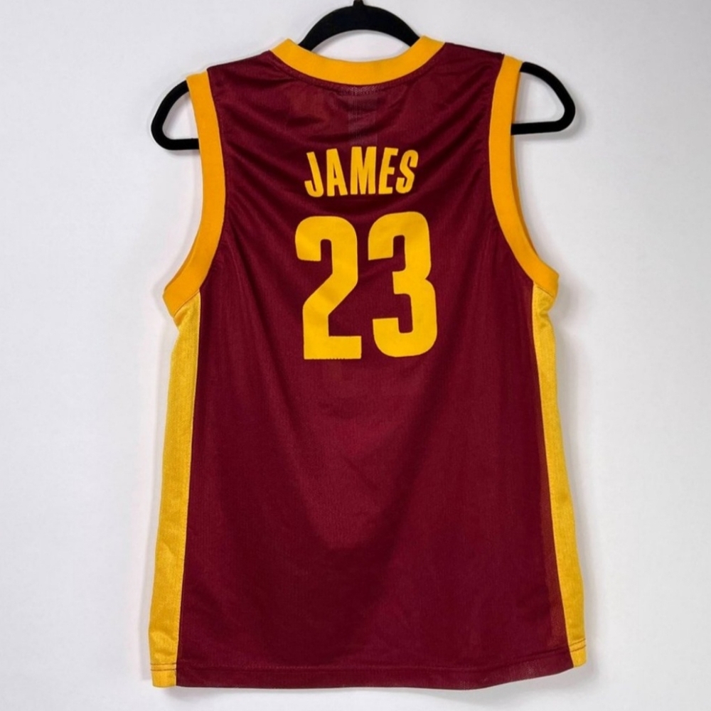 Boys Size XL 16-18 Cleveland Cavaliers Lebron James 23 NBA Jersey Red Gold - Picture 2 of 10